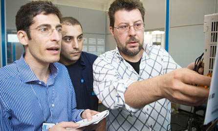 菠菜担保网通力-客户服务